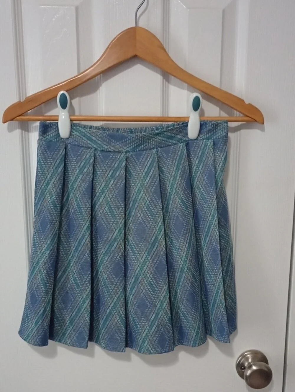 Knitworks sleeveless knit